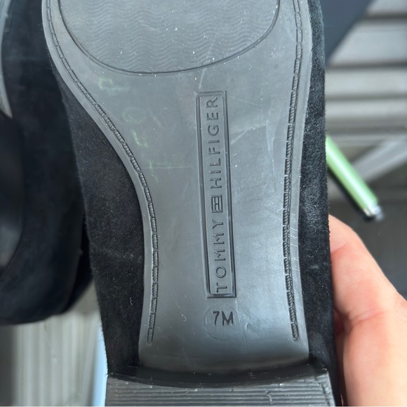 Tommy Hilfiger Loafer Flats Women Size 7 M Gold Crest Pointed Toe Low Heel - Picture 12 of 14